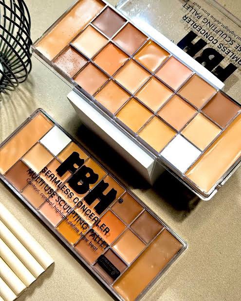 img_3929 FBH Concealer Palette - Image 1